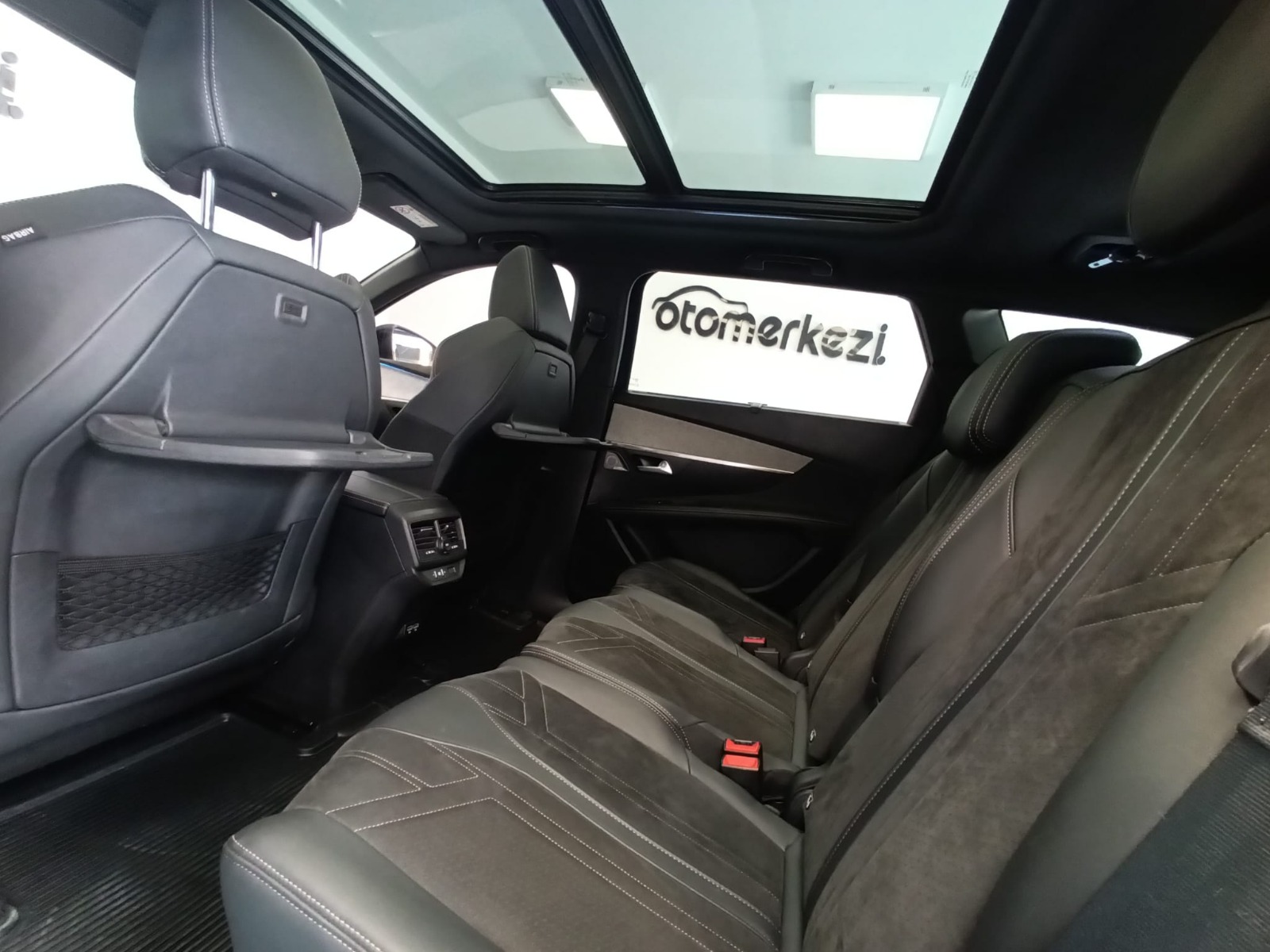 PEUGEOT 5008 24